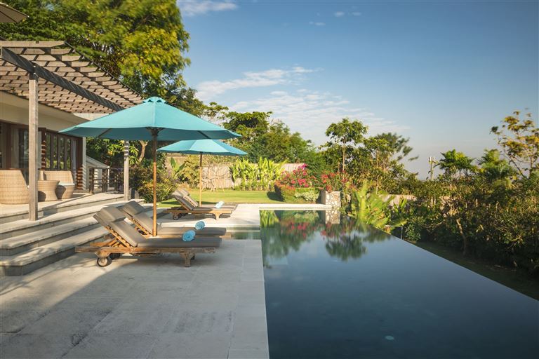 Bali Insel der Götter & Paradiesstrand ©joakimbkk/istock